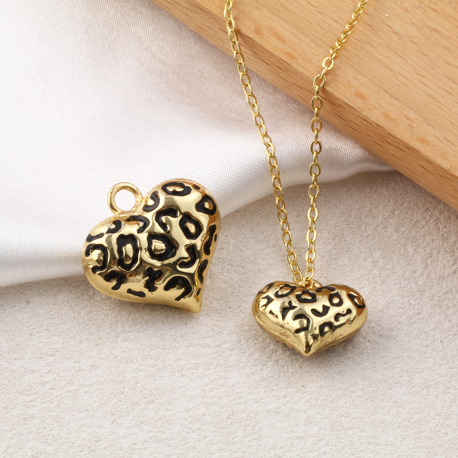 1 Piece Brass 3D Heart Charms  - огляд і ціна 3D Printing Jewellery